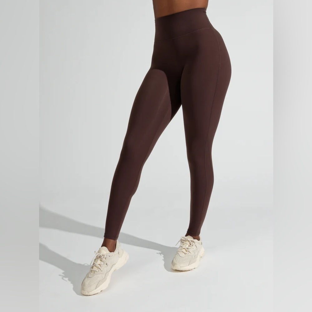 Buffbunny Legacy Legging in journey dark brown